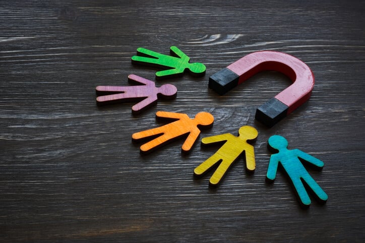 staff retention tips